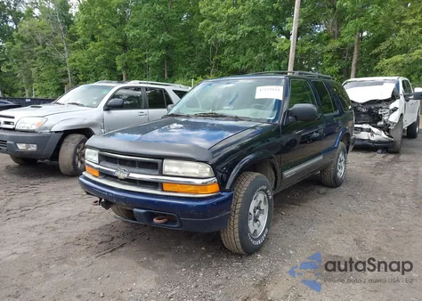 2002 Chevrolet Blazer из США, поврежденный, VIN 1GNDT13W42K137102